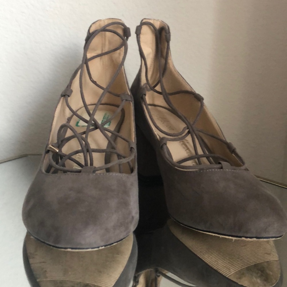 Lace-up Block Heels - Picture 2 of 6